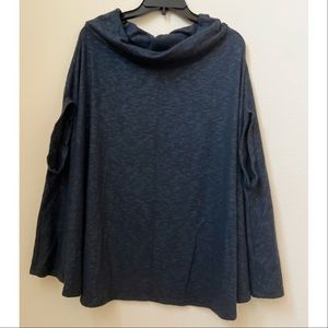Navy fuzzy texture poncho